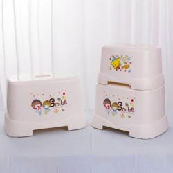 四季方凳（?。?/></a></div>
<div   id=